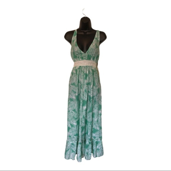 Green white floral open back halter beach cover up crochet maxi dress size small - Picture 1 of 16